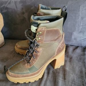 Sorel heeled boots